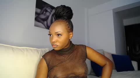 Snapshot of cute_ass18 chatting on January 21, 8:30 am Liya online show from January 21, 8:30 am