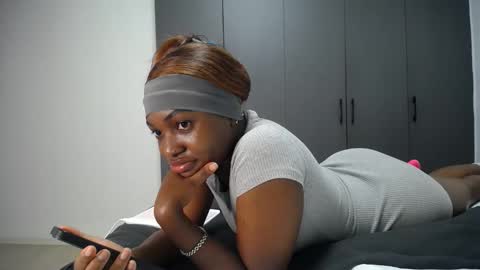 Liya online show from April 24, 4:15 am