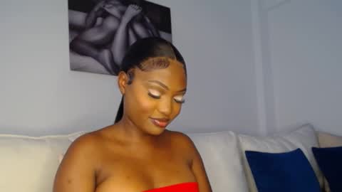 Snapshot of cute_ass18 chatting on February 4, 8:02 am Liya online show from February 4, 8:02 am