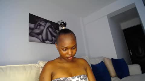 Snapshot of cute_ass18 chatting on January 8, 6:09 am Liya online show from January 8, 6:09 am