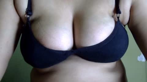 Snapshot of cute_diyu chatting on October 17, 4:27 am Diyu online show from October 17, 4:27 am