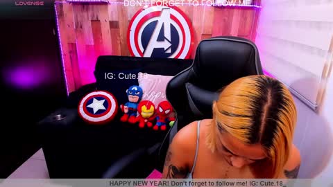 Snapshot of cute_elii chatting on February 1, 11:06 pm Independent Model online show from February 1, 11:06 pm