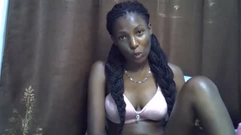 cute_emmy1 online show from November 15, 9:27 pm