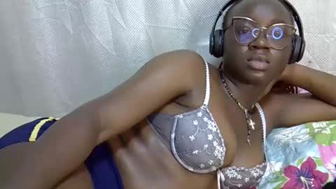 daddysdoll online show from April 18, 7:58 pm