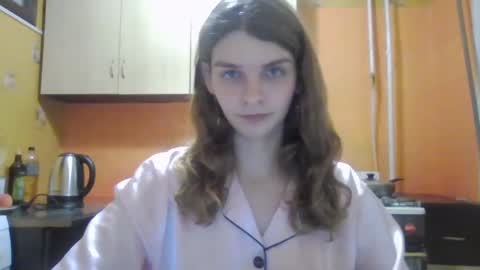 Snapshot of cute_kitte chatting on December 17, 10:43 pm cute_kitte online show from December 17, 10:43 pm