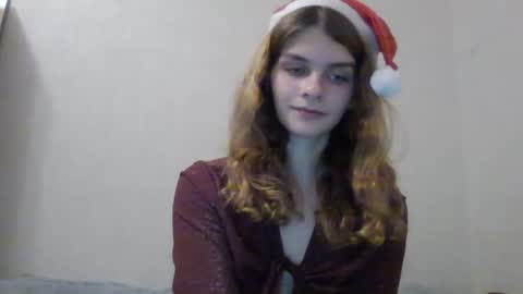 Snapshot of cute_kitte chatting on December 25, 6:52 pm cute_kitte online show from December 25, 6:52 pm