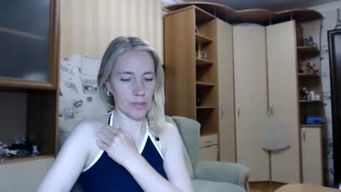 cute_lion_ online show from July 16, 8:24 pm