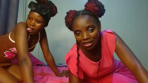 cute_lorna online show from April 18, 9:26 pm