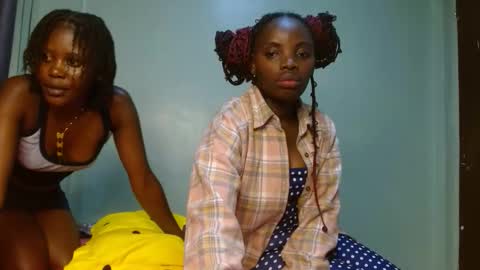 cute_lorna online show from April 21, 2:51 am