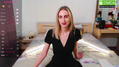 Snapshot of cute_milana chatting on February 24, 12:24 pm Milana online show from February 24, 12:24 pm