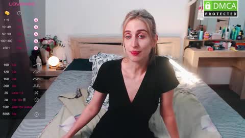 Snapshot of cute_milana chatting on September 25, 12:15 pm Milana online show from September 25, 12:15 pm