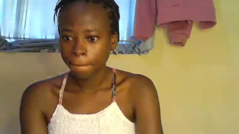 Snapshot of cute_sonny chatting on October 12, 5:43 am cute_sonny online show from October 12, 5:43 am