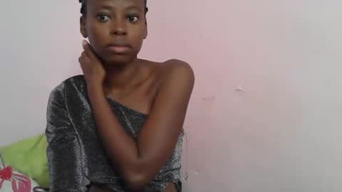 Snapshot of cute_sonny chatting on December 15, 7:02 am cute_sonny online show from December 15, 7:02 am