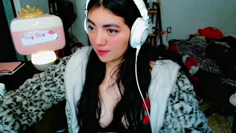 Snapshot of cuteambervi chatting on January 15, 3:50 pm Princess Amber online show from January 15, 3:50 pm