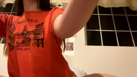 Snapshot of cuteballoons chatting on February 12, 1:19 am CuteBalloons online show from February 12, 1:19 am