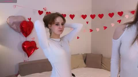 Aurora Bonnie Lina and Lissa online show from March 5, 6:26 pm