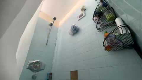 loveolots online show from March 17, 7:18 pm