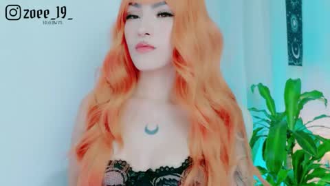 Zoe  online show from June 2, 4:24 am