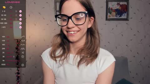 Snapshot of cutefluffy chatting on October 16, 8:11 pm Melisa online show from October 16, 8:11 pm