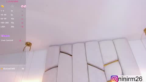 Snapshot of cutegirl__nini chatting on September 13, 4:42 am andre online show from September 13, 4:42 am