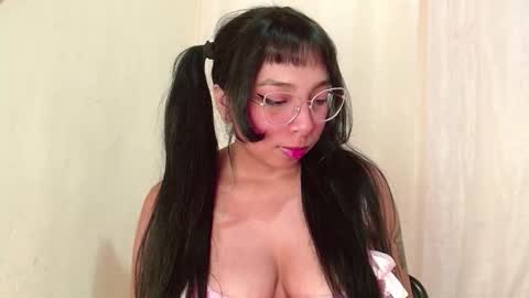 Snapshot of cutekairii chatting on October 24, 4:41 am Mishel online show from October 24, 4:41 am