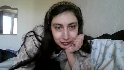 cutekattie online show from April 15, 8:37 am