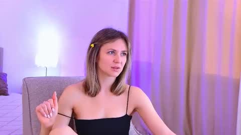 cutemirage online show from March 22, 2:45 pm