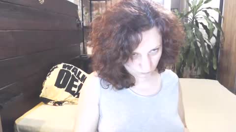 Snapshot of cutemoan chatting on January 12, 10:22 pm Rita online show from January 12, 10:22 pm