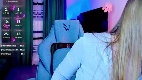 Rina online show from April 26, 1:53 pm