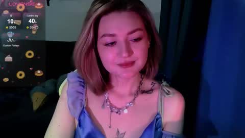 Snapshot of cutepie33 chatting on September 13, 10:34 am cutepie33 online show from September 13, 10:34 am