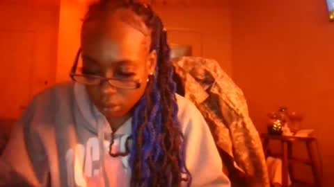 Snapshot of cuteshotkiki chatting on February 19, 8:12 am mary mack online show from February 19, 8:12 am
