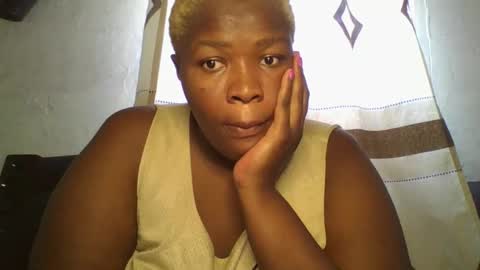 Snapshot of cutey_mellanin chatting on October 20, 8:17 am cutey_mellanin online show from October 20, 8:17 am