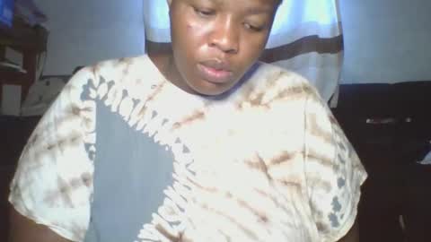 Snapshot of cutey_mellanin chatting on October 10, 3:22 am cutey_mellanin online show from October 10, 3:22 am