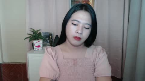 Snapshot of cutie_asianwoman chatting on January 11, 12:33 am cutie_asianwoman online show from January 11, 12:33 am