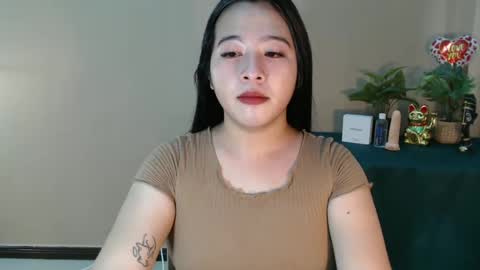 Snapshot of cutie_asianwoman chatting on March 9, 1:14 am cutie_asianwoman online show from March 9, 1:14 am