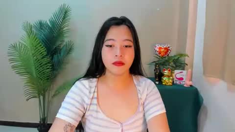 Snapshot of cutie_asianwoman chatting on September 14, 7:17 am cutie_asianwoman online show from September 14, 7:17 am
