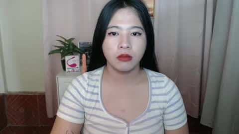 Snapshot of cutie_asianwoman chatting on January 12, 1:00 am cutie_asianwoman online show from January 12, 1:00 am