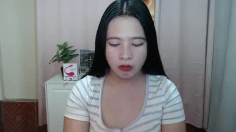 Snapshot of cutie_asianwoman chatting on December 16, 6:49 pm cutie_asianwoman online show from December 16, 6:49 pm