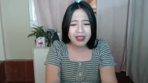 Snapshot of cutie_asianwoman chatting on January 17, 3:53 pm cutie_asianwoman online show from January 17, 3:53 pm