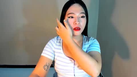 Snapshot of cutie_asianwoman chatting on February 16, 7:16 pm cutie_asianwoman online show from February 16, 7:16 pm