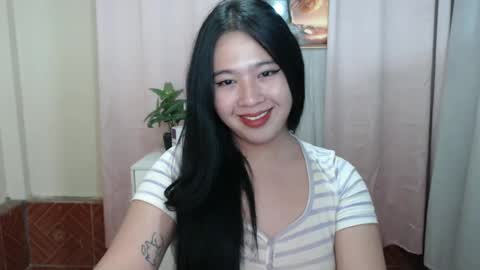 Snapshot of cutie_asianwoman chatting on January 5, 9:03 pm cutie_asianwoman online show from January 5, 9:03 pm