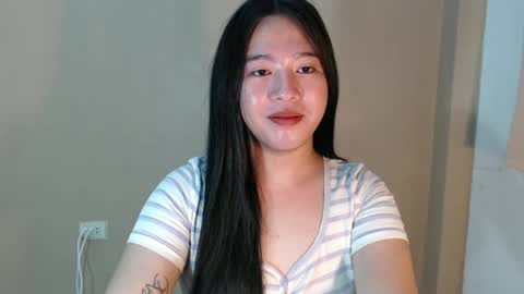 Snapshot of cutie_asianwoman chatting on February 24, 11:09 pm cutie_asianwoman online show from February 24, 11:09 pm