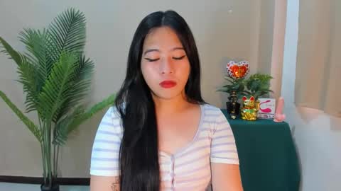 Snapshot of cutie_asianwoman chatting on September 12, 5:41 am cutie_asianwoman online show from September 12, 5:41 am