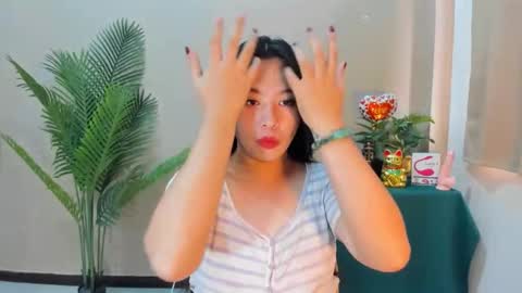 Snapshot of cutie_asianwoman chatting on September 13, 6:21 am cutie_asianwoman online show from September 13, 6:21 am