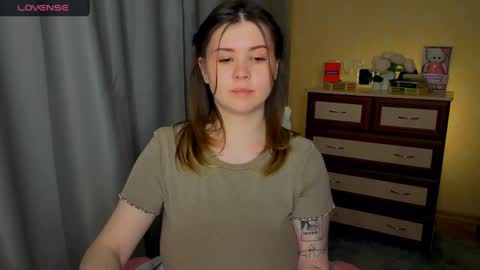 mili online show from April 24, 3:15 pm