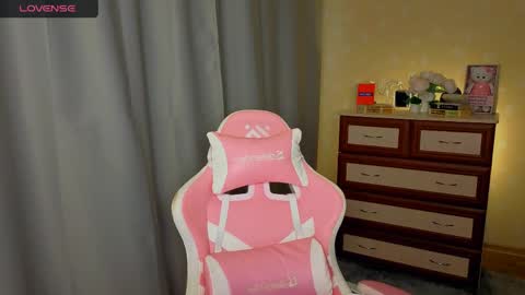 mili online show from April 23, 10:55 am