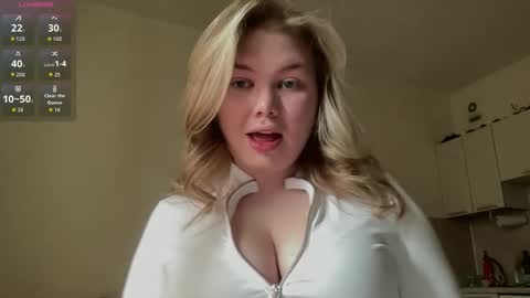 Julie  online show from March 31, 2:39 pm