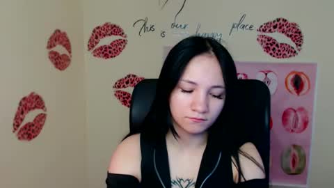 Emma online show from April 23, 12:12 pm