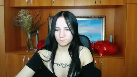 Emma online show from February 17, 8:02 am