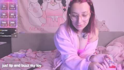 Snapshot of cutielanalova chatting on October 18, 7:26 pm cutielanalova online show from October 18, 7:26 pm